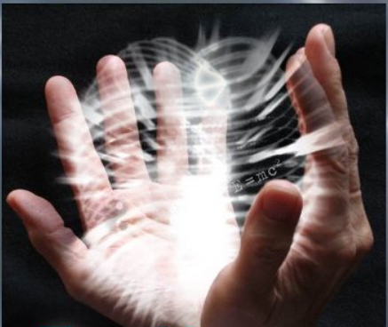 Die Hände von Pauline Sasaki – Begründerin des Quantum Shiatsu